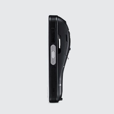 1920x1080 قارئ UHF RFID محمول 8000 مللي أمبير 13.56 ميجا هرتز UHF RFID الماسح الضوئي